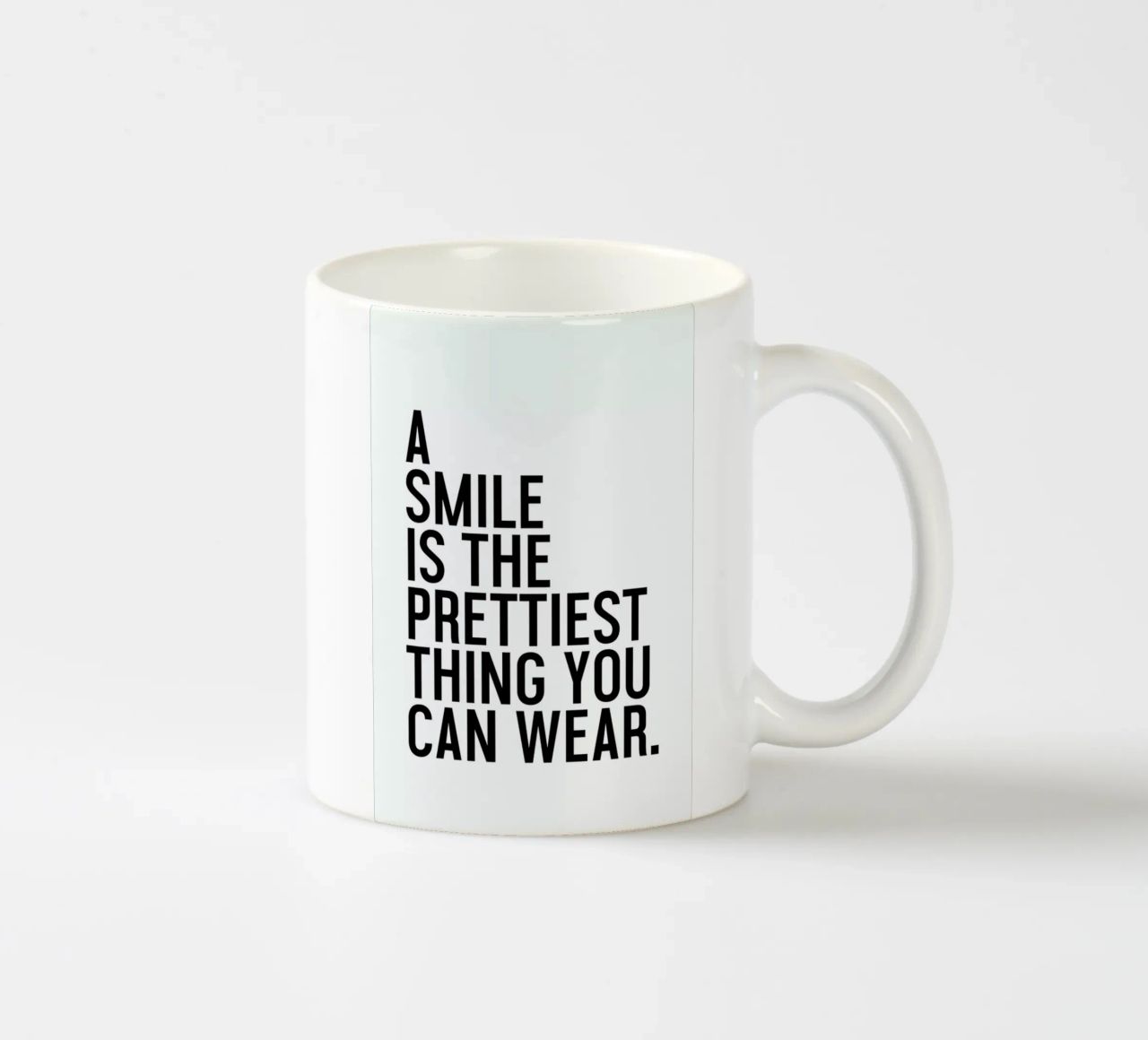A Smile Is The Prettiest tazza in ceramica da Honeymoon Hotel