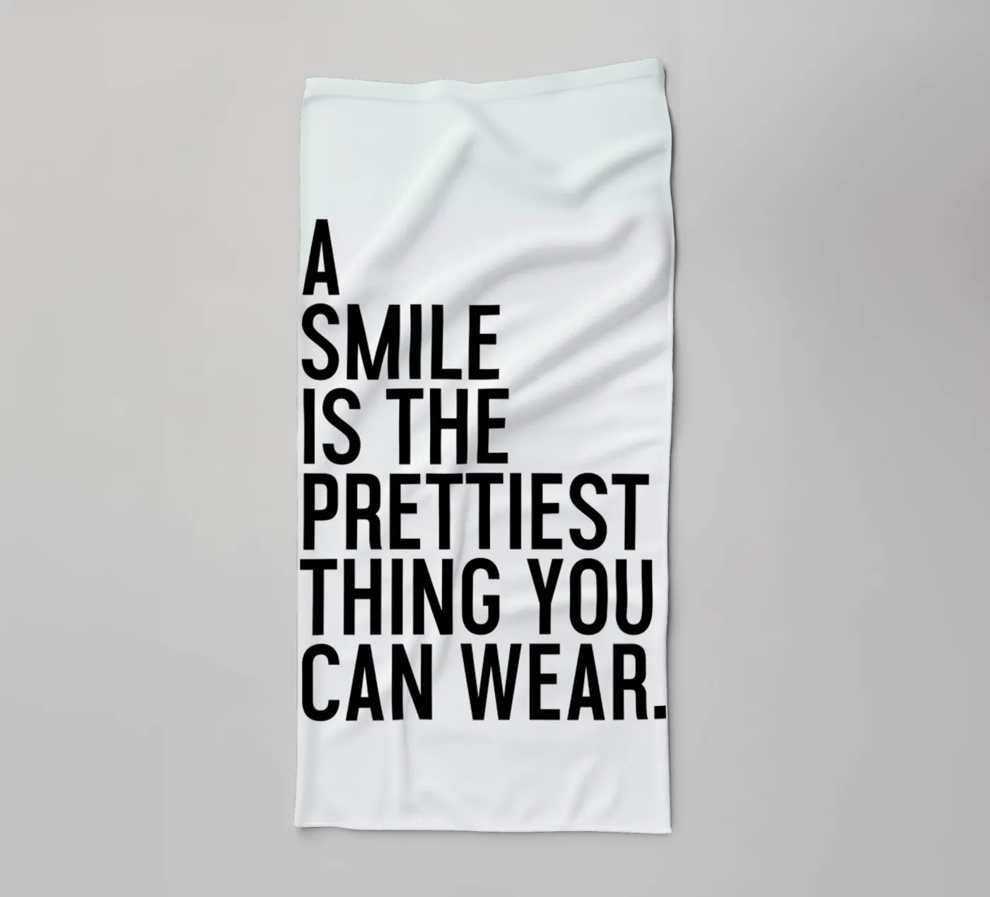 A Smile Is The Prettiest asciugamano da bagno da Honeymoon Hotel