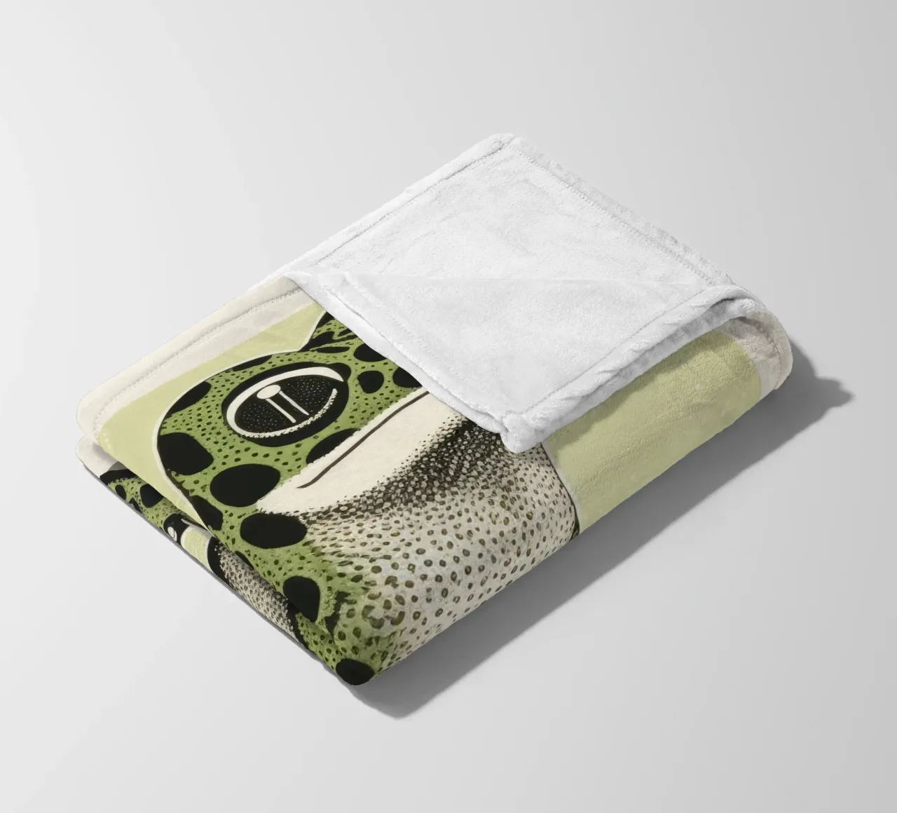 Geco verde 4 coperta in pile da Minimal Animal Art