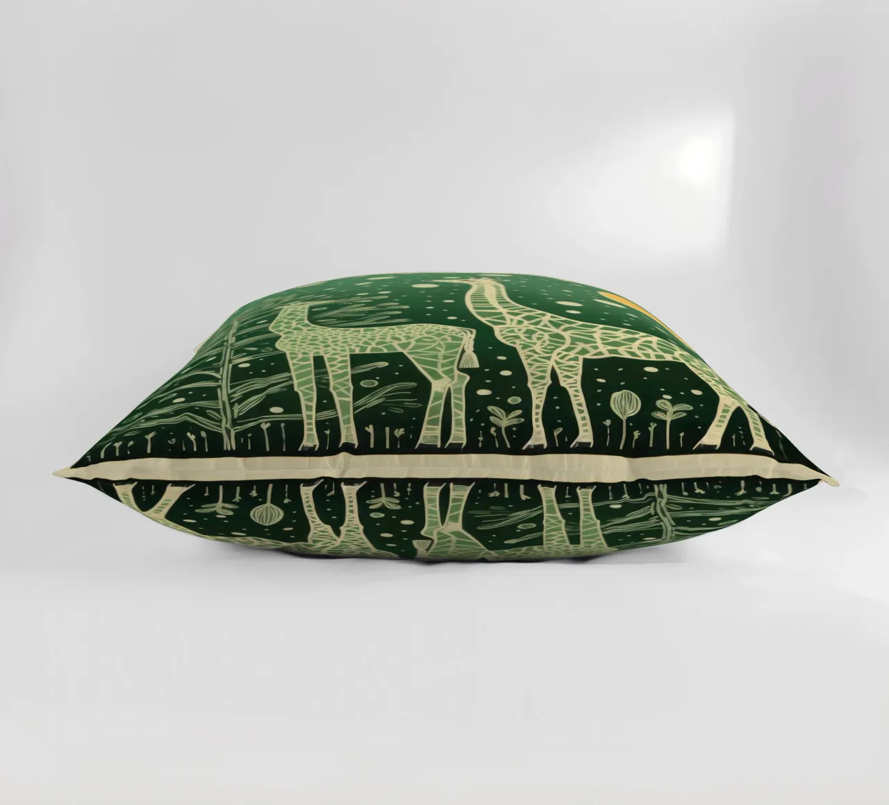 Giraffa verde 2 cuscino da Minimal Animal Art