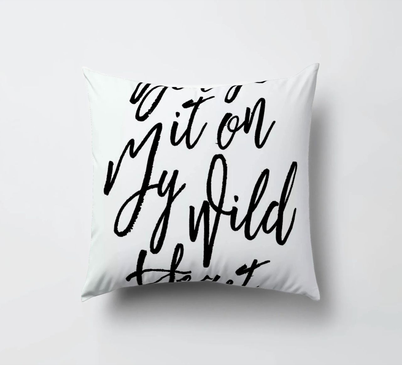 Blame It On My Wild Heart cuscino da Honeymoon Hotel