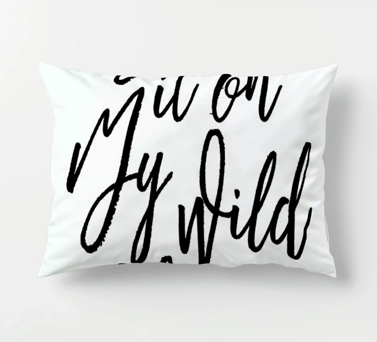 Blame It On My Wild Heart cuscino da Honeymoon Hotel