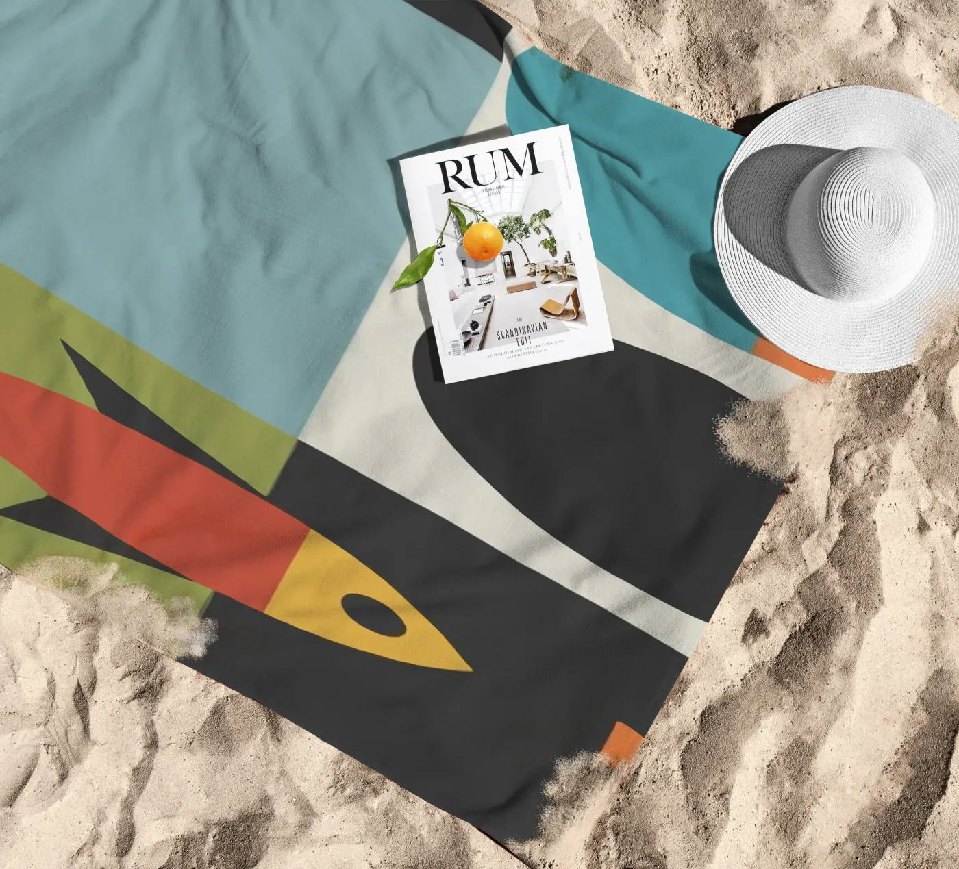 geometric composition Strandtuch von ramosashop