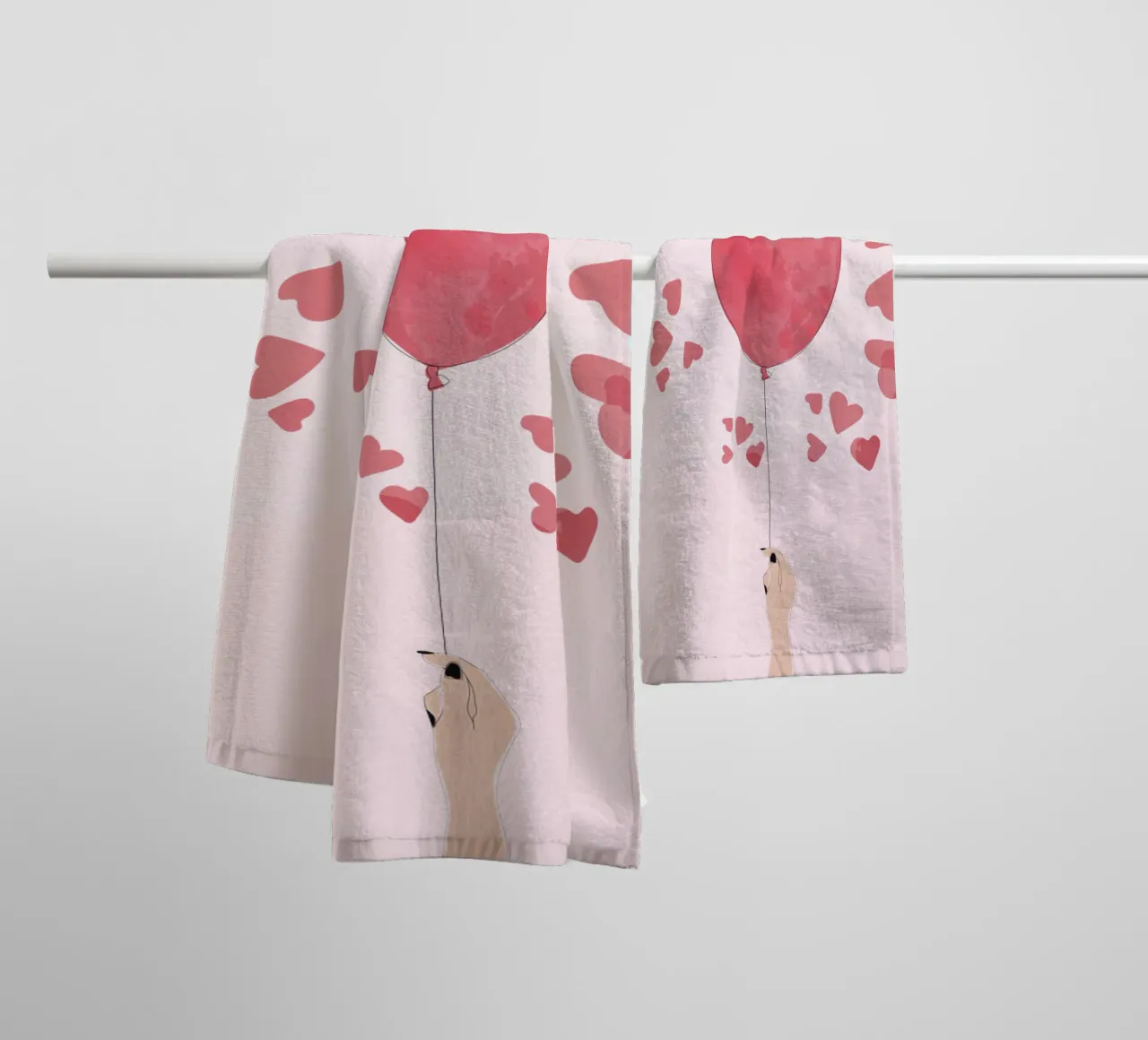 Romantic Balloon with Floating Hearts asciugamano da bagno da Claudia S. Design