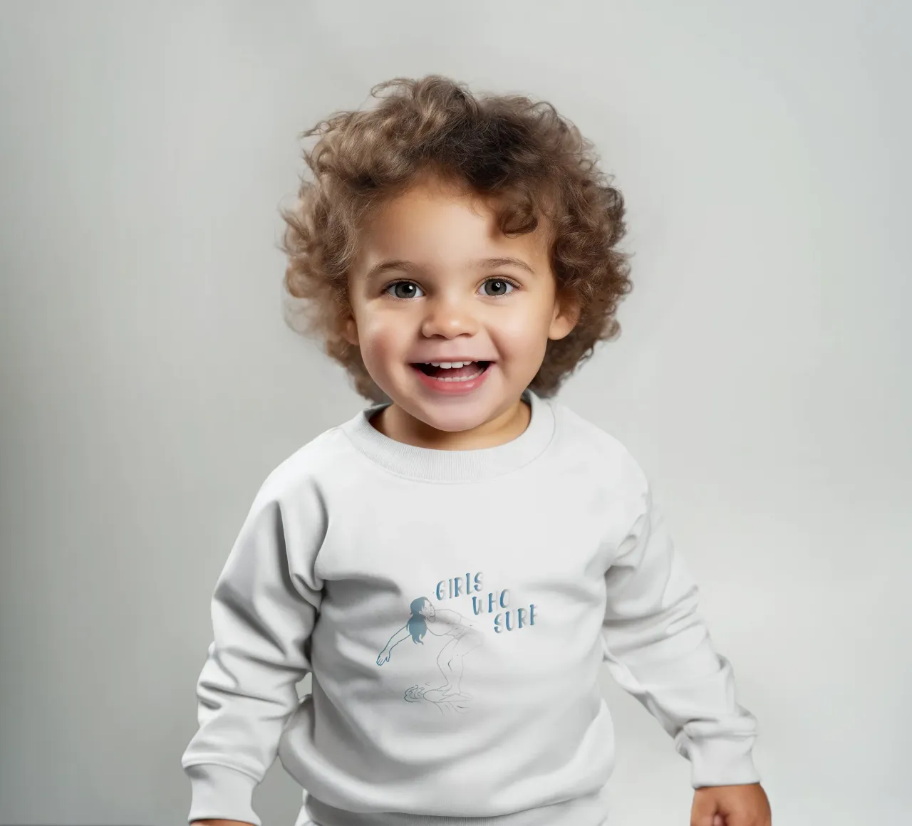 Ragazze che fanno surf felpa neonato da Gunawan Rb