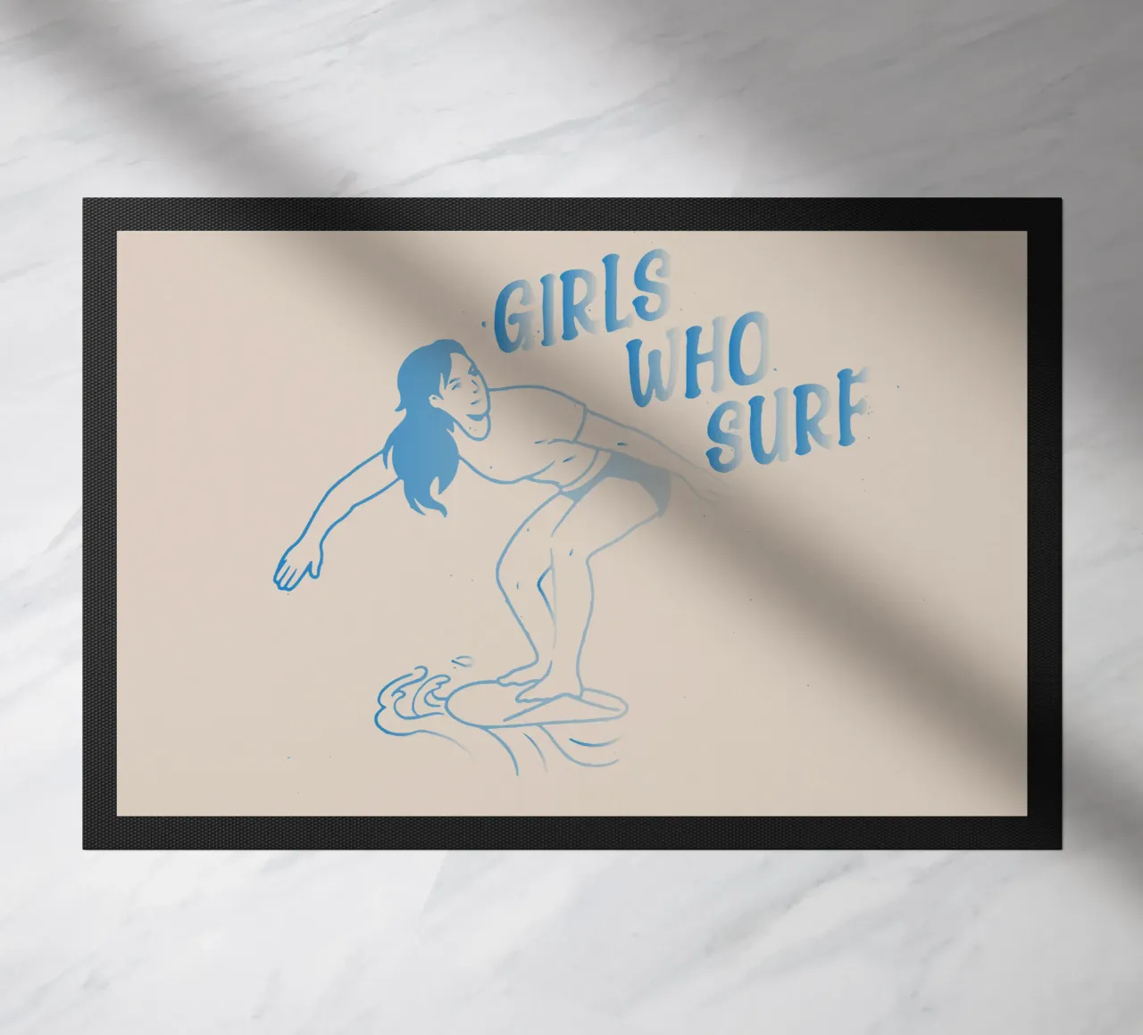 Ragazze che fanno surf zerbino da Gunawan Rb