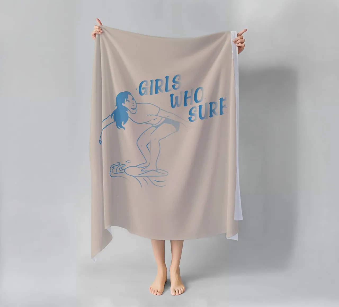 Ragazze che fanno surf telo mare da Gunawan Rb