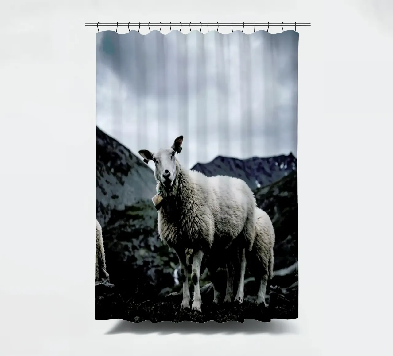Sheep 2 tenda da doccia da Chris Abatzis