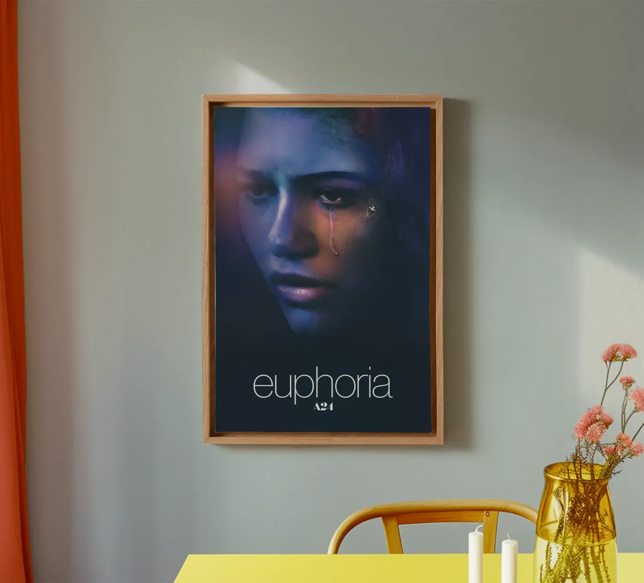 Euphoria tela con Cornice a cassetta da Attaboy Dsgn
