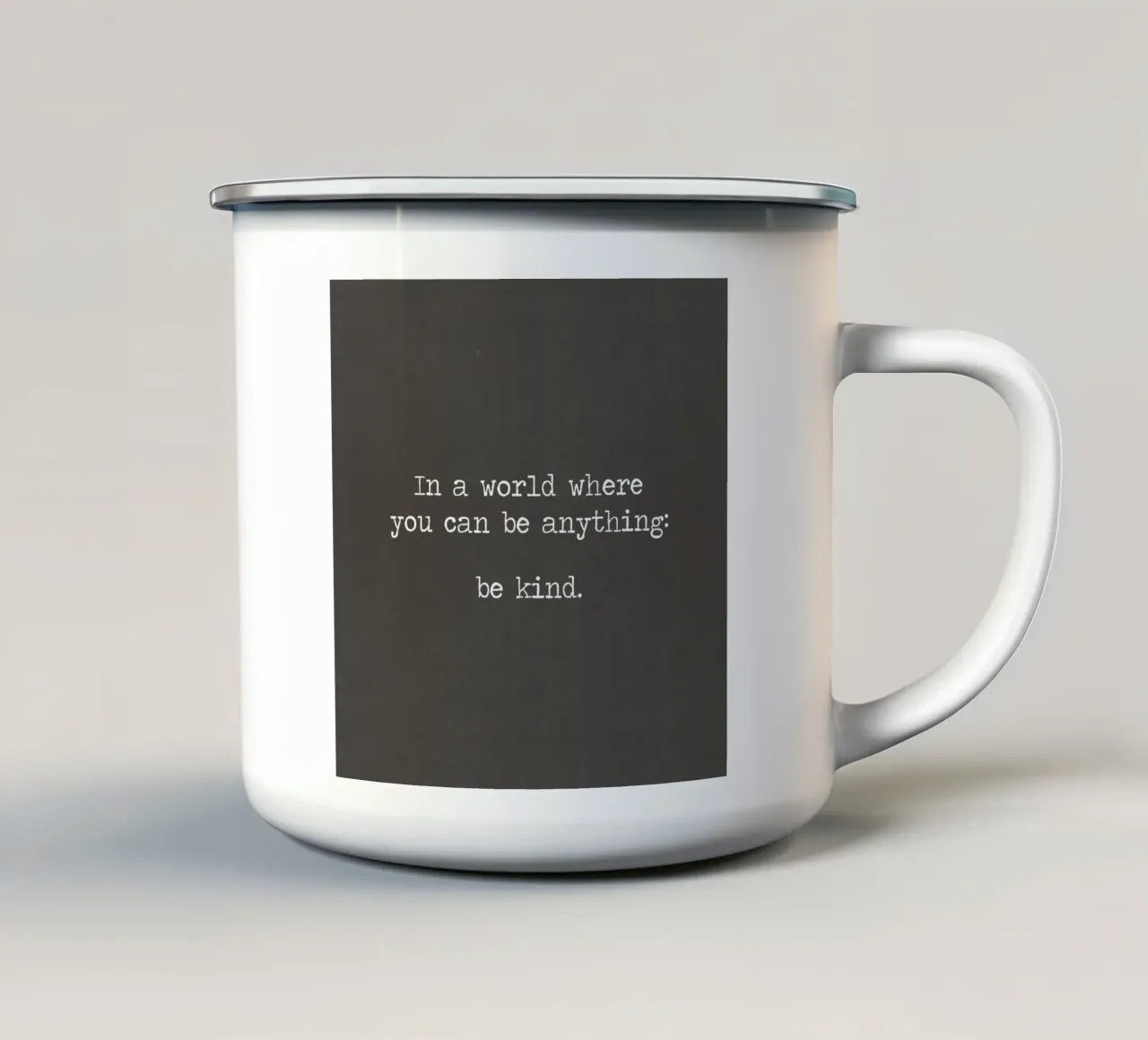"In un mondo dove si può essere qualsiasi cosa, sii gentile" Vintage Black tazza in smalto da Summer Soul Co. - Quotes