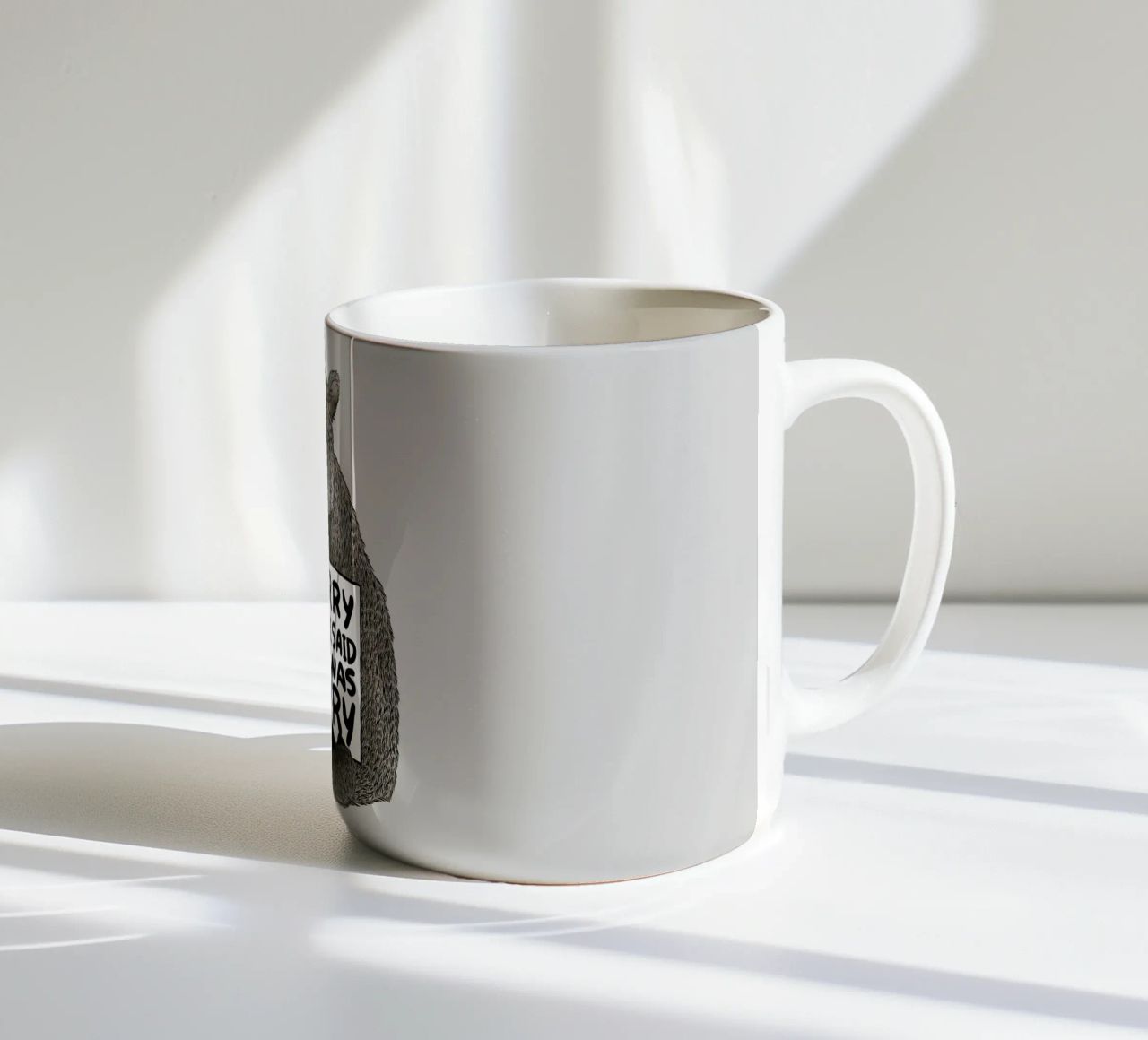 I'm Sorry For What I Said When I Was Hungry tazza in ceramica da Tobe Fonseca