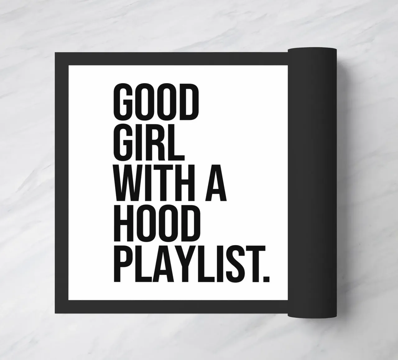 Una brava ragazza con una playlist per il quartiere zerbino da Paigaam Studio
