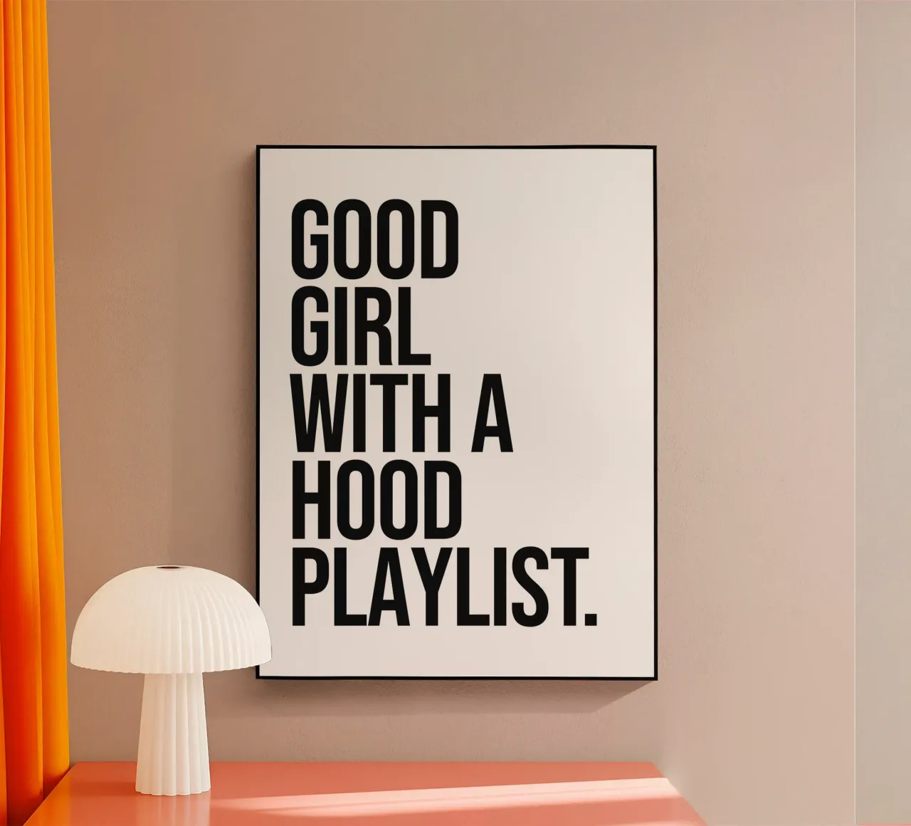 Una brava ragazza con una playlist per il quartiere plexiglass da Paigaam Studio