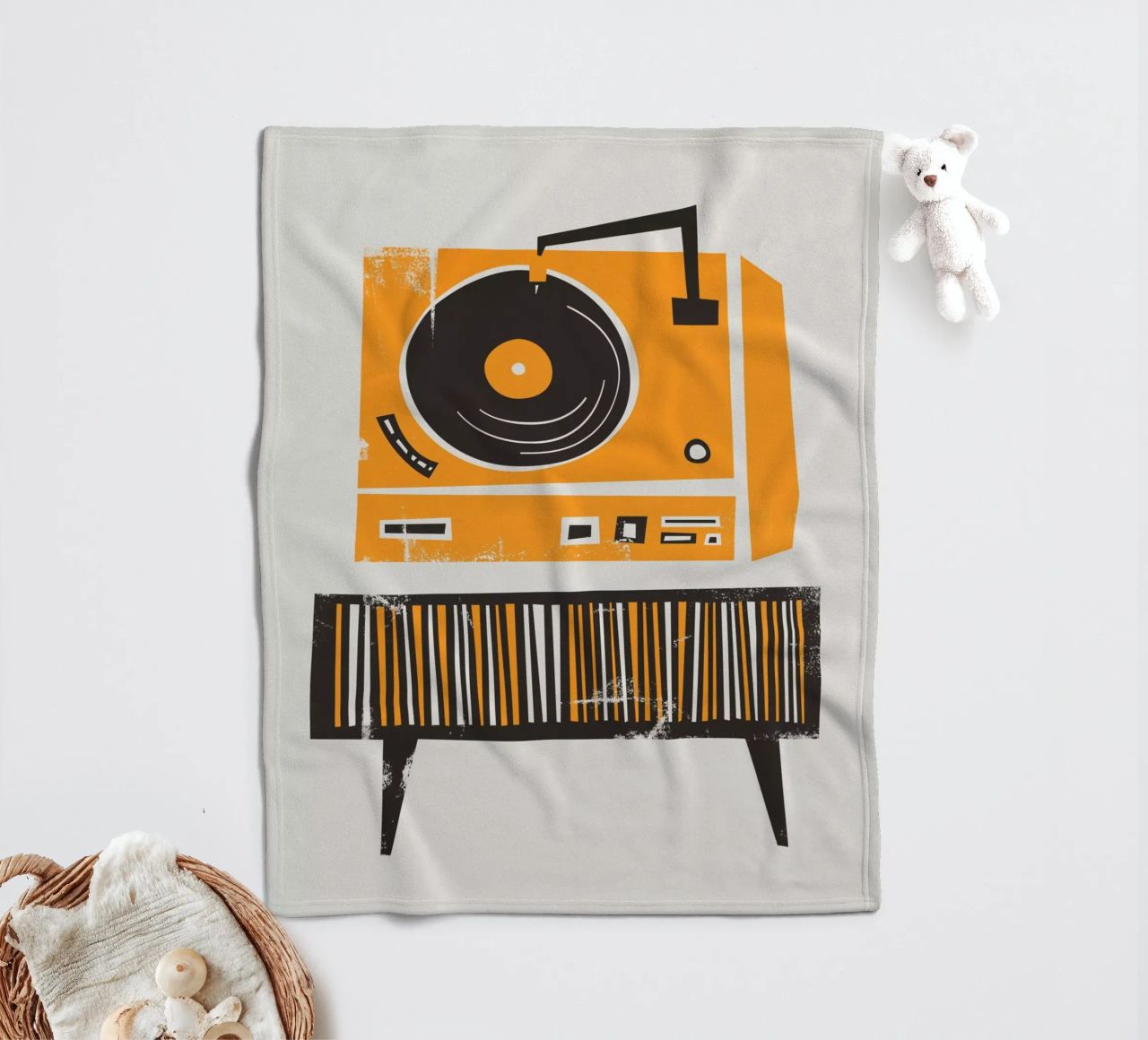 Lettore di dischi in vinile retrò coperta in pile da Fox & Velvet