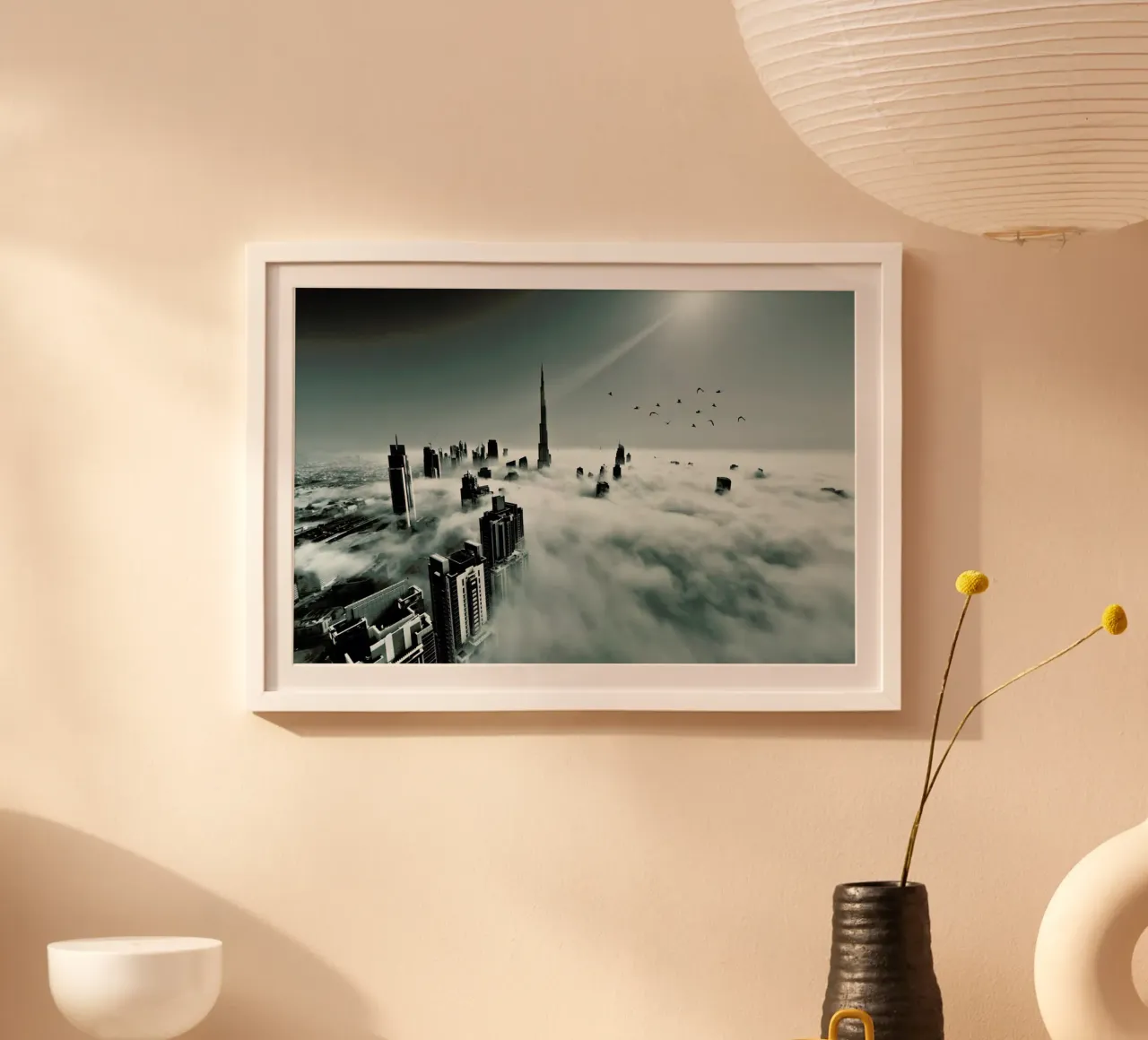 Up up and Above - Naufal poster con telaio in plastica da Pictufy