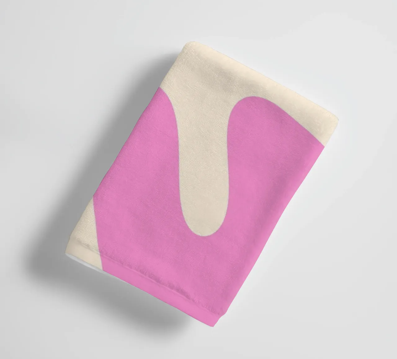 Forme astratte e moderne - rosa, verde, crema asciugamano da bagno da Wackapacka