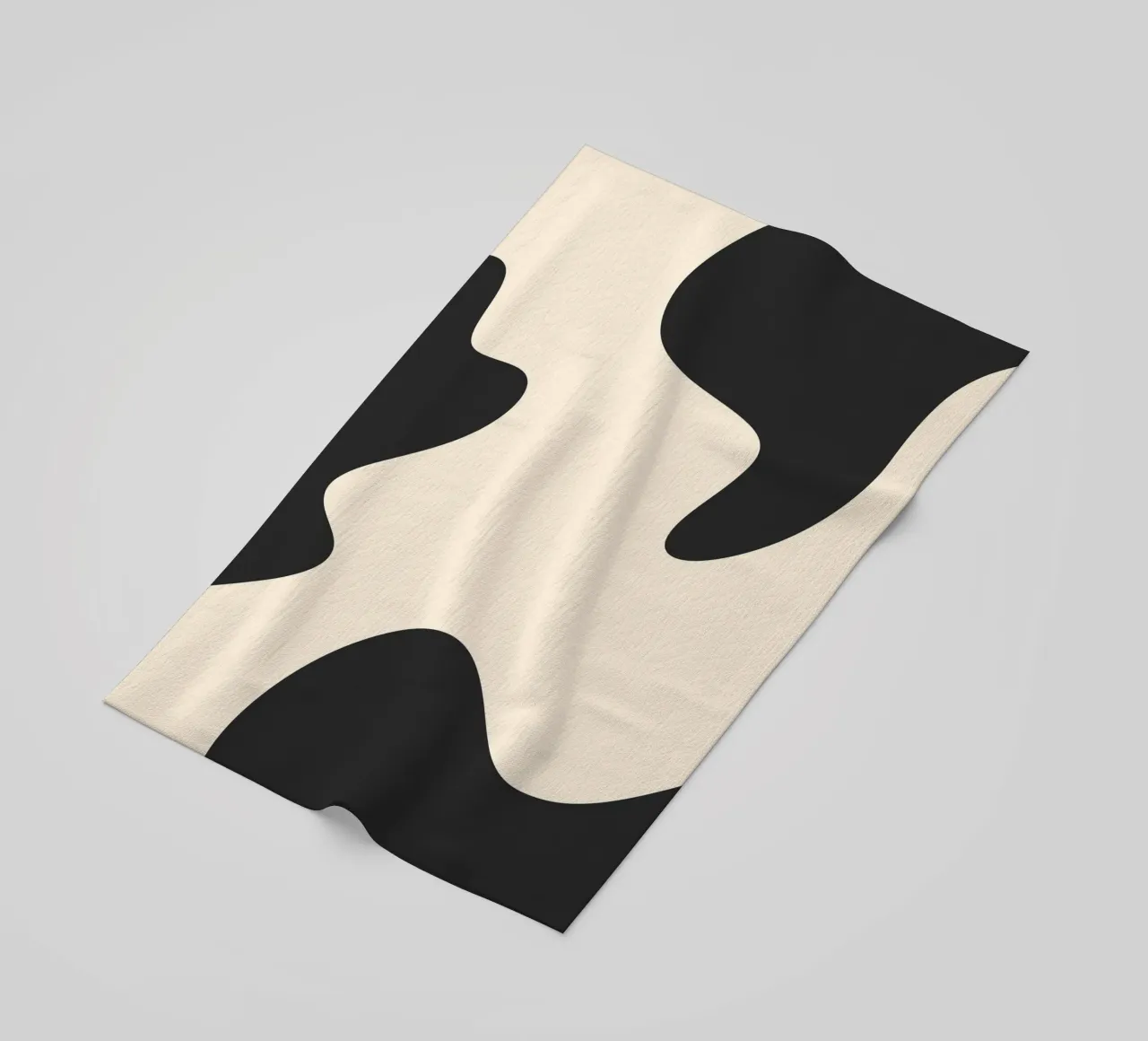 Taches abstraites - monochrome serviette de plage de Wackapacka