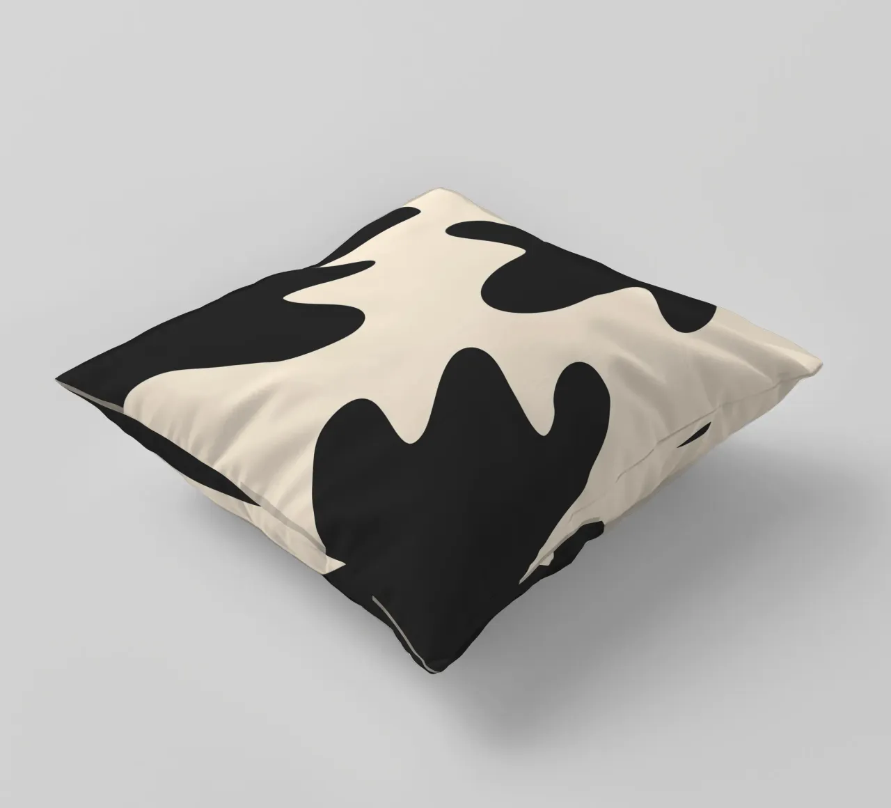 Taches abstraites - monochrome 2 coussin de Wackapacka