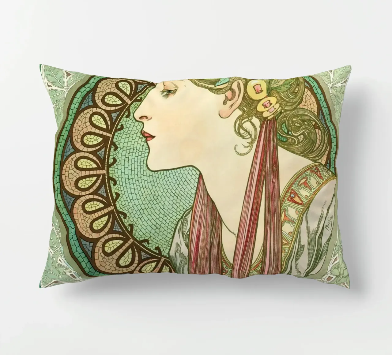 Alphonse Mucha - Alloro cuscino da Timeless Artworks