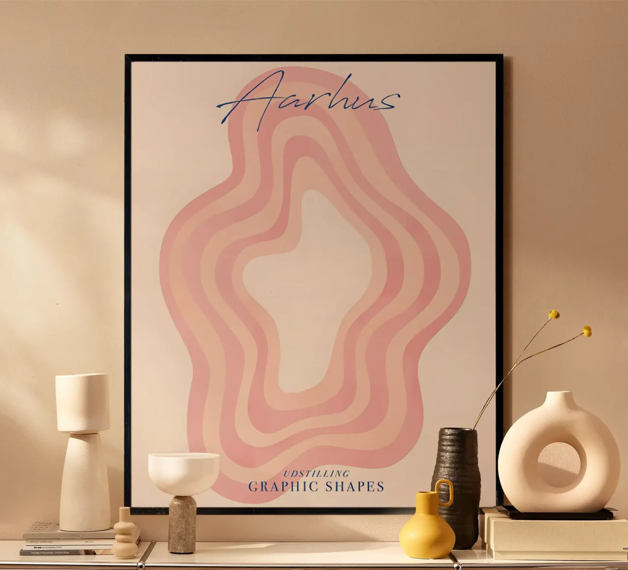 Abstracte Golf Modern Print, Deense Print, Aarhus Poster poster met houten frame van ArtHaus