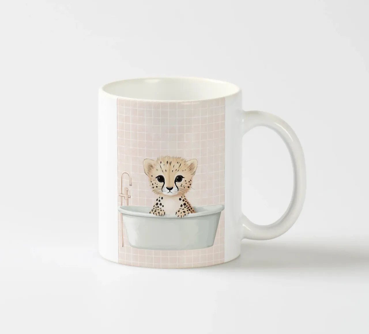 Leeuwenwelpje in bad, schattige kinderkunst, dierenkinderkamer keramische mok van Little Lola