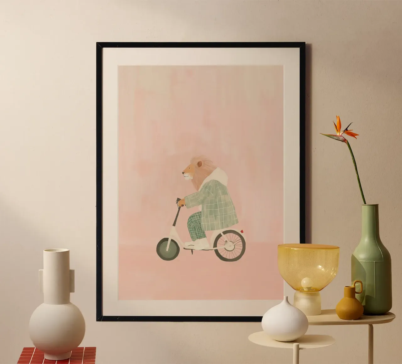 Fietsen met leeuw, leuke kinderprint voor babykamer, grappige leeuwenprint poster met kunststof frame van Little Lola