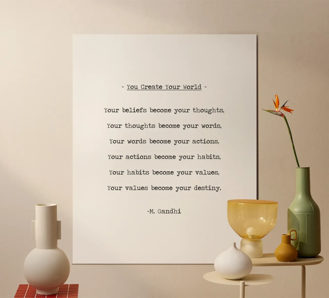Le tue convinzioni diventano le tue azioni, il tuo mondo - Gandhi Quote poster con telaio in plastica da Summer Soul Co. - Quotes