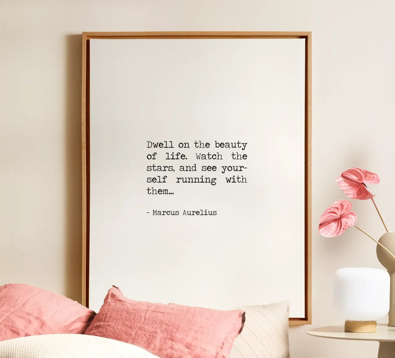 Verweile in der Schönheit des Lebens Marcus Aurelius Philosophie Zitat Leinwand mit Schattenfugenrahmen von Summer Soul Co. - Quotes