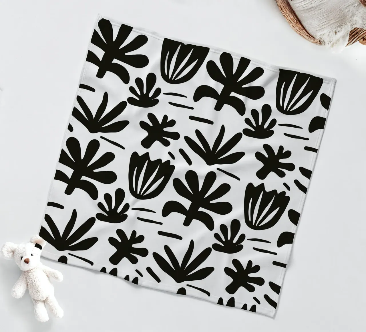 Blossom black and white coperta in pile da BAINAI
