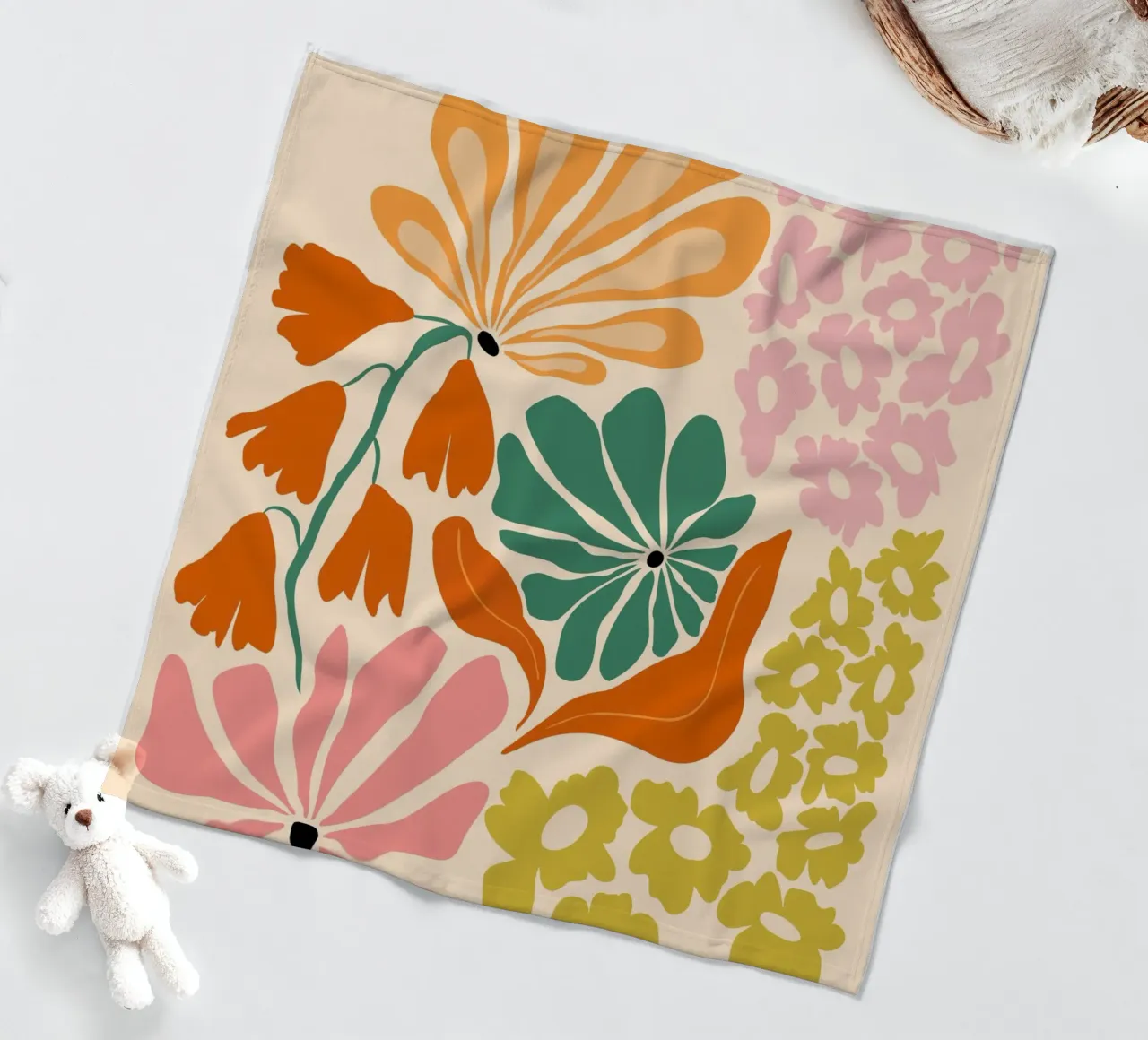 Beatitudine in fiore coperta in pile da Miho Art Studio