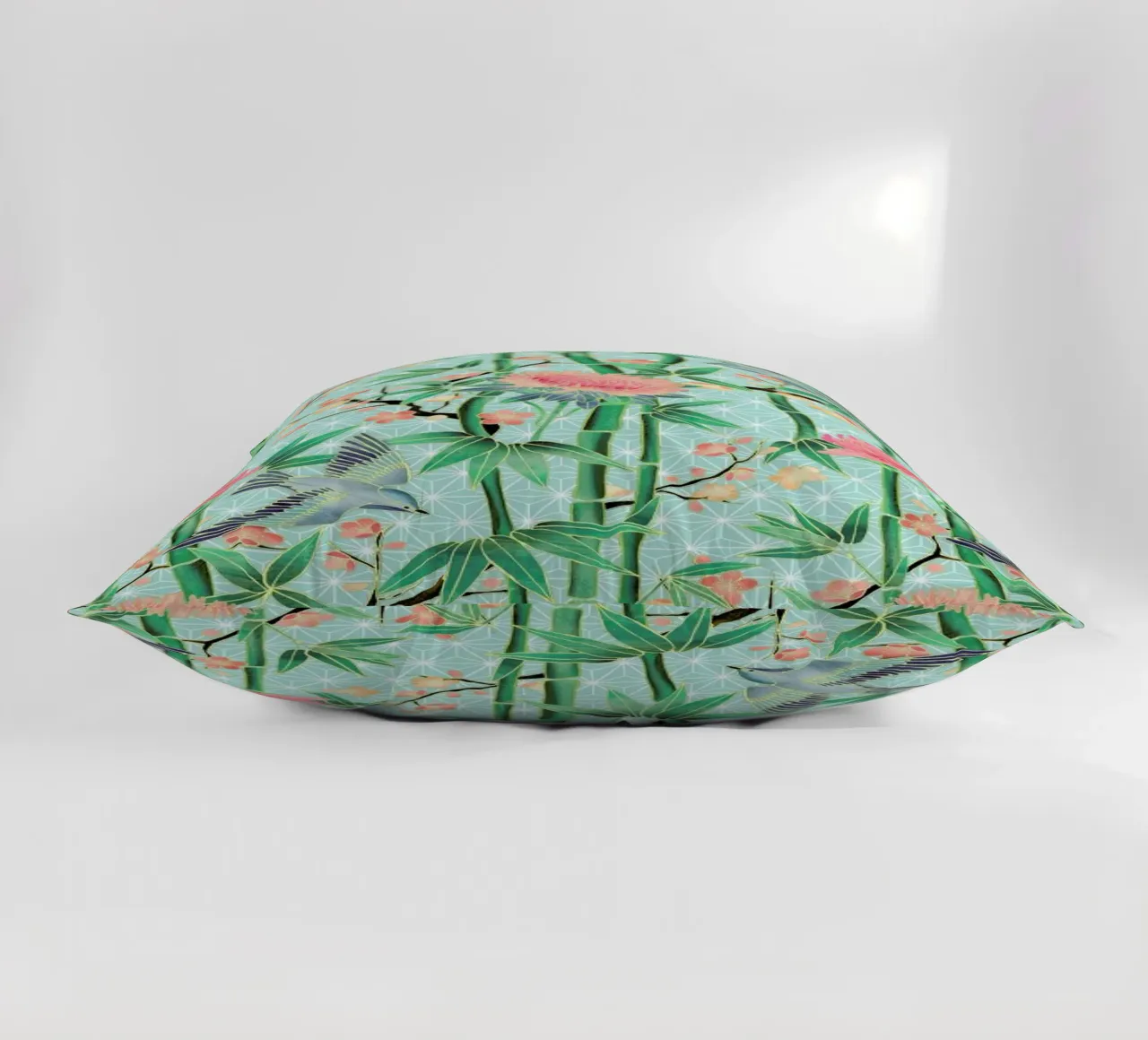 Bamboo Birds and Blossom Mint cuscino da Micklyn Le Feuvre
