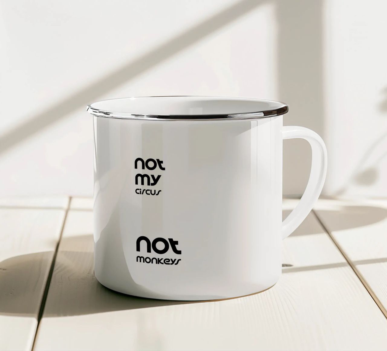 Non il mio circo Non le scimmie Semplice tipografia minimalista tazza in smalto da YV TYPOGRAPHY