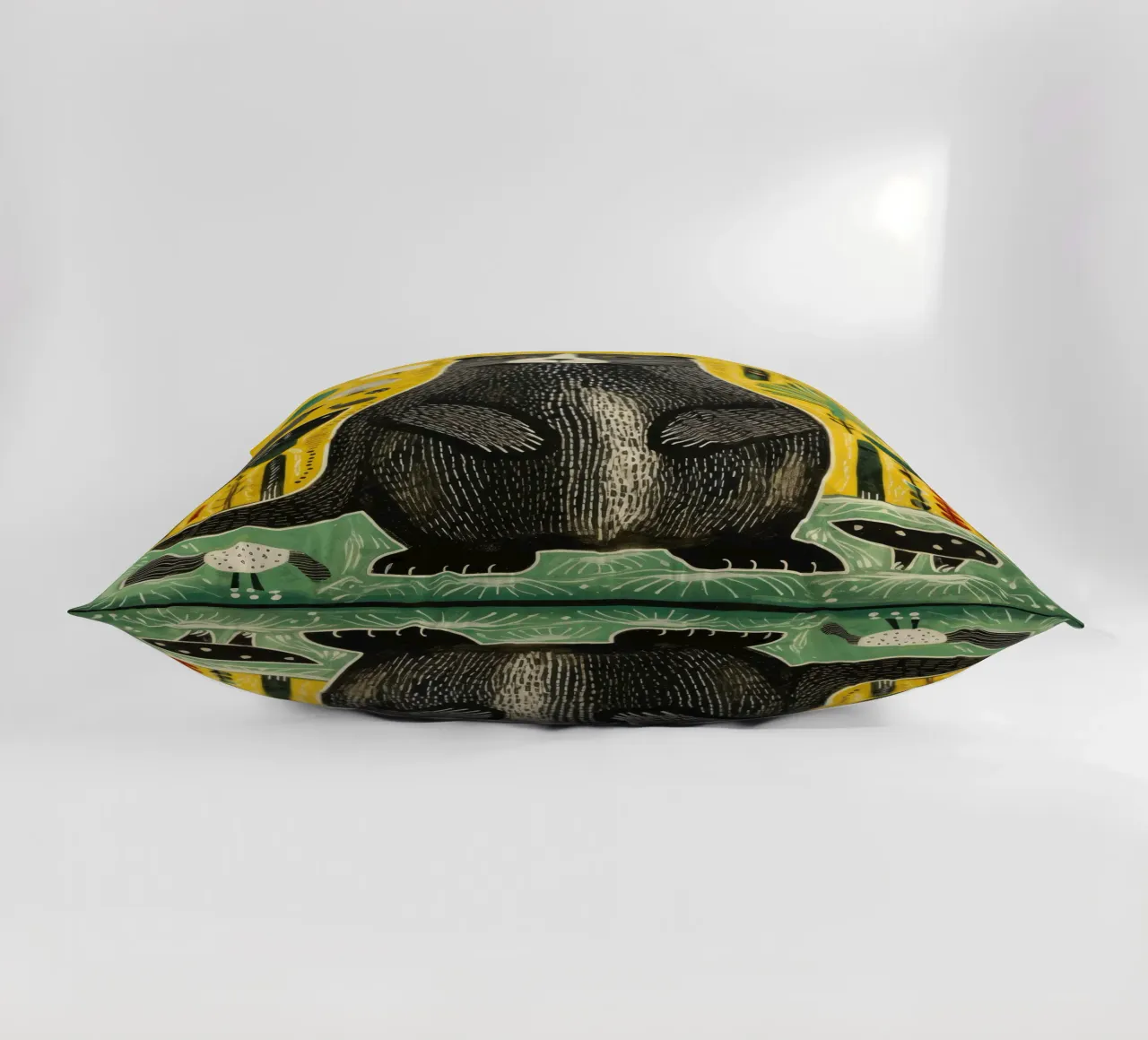 Marmotta verde 1 cuscino da Minimal Animal Art