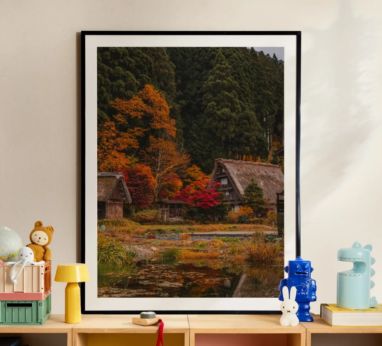 Villaggio agricolo giapponese in autunno - Shirakawa-go poster con telaio in plastica da Marcel Bisig