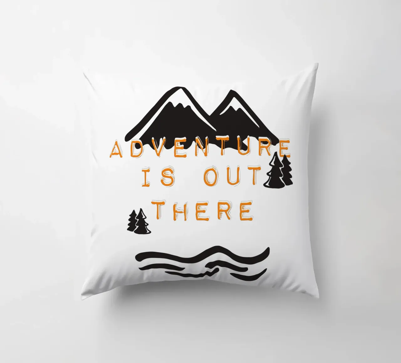 Adventure Is Out There cuscino da Monika Strigel