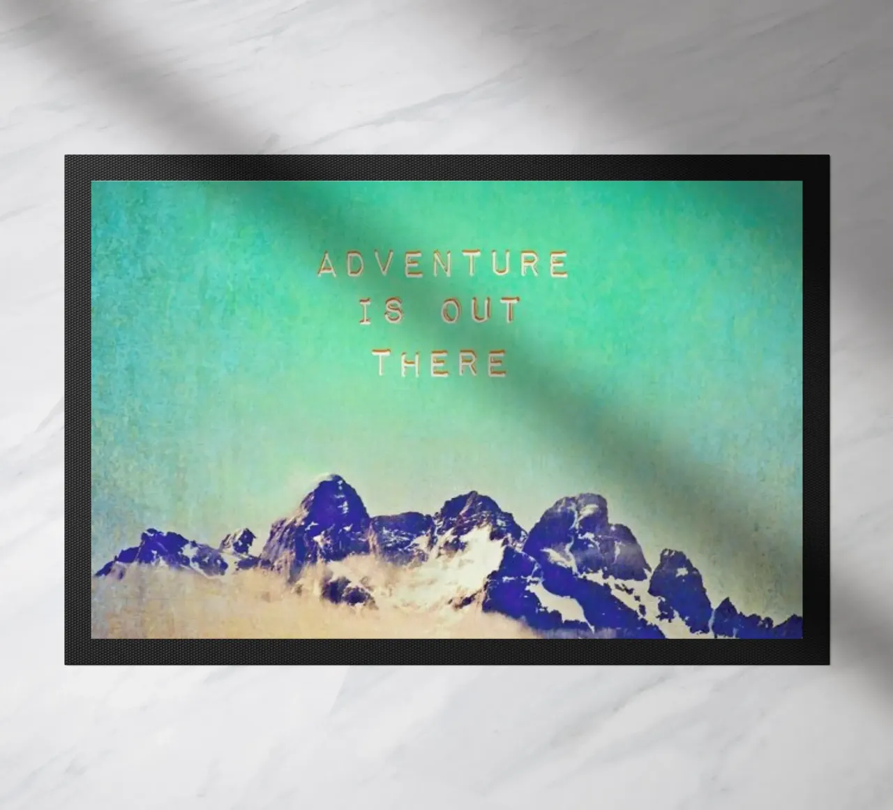 Adventure Is Out There zerbino da Monika Strigel