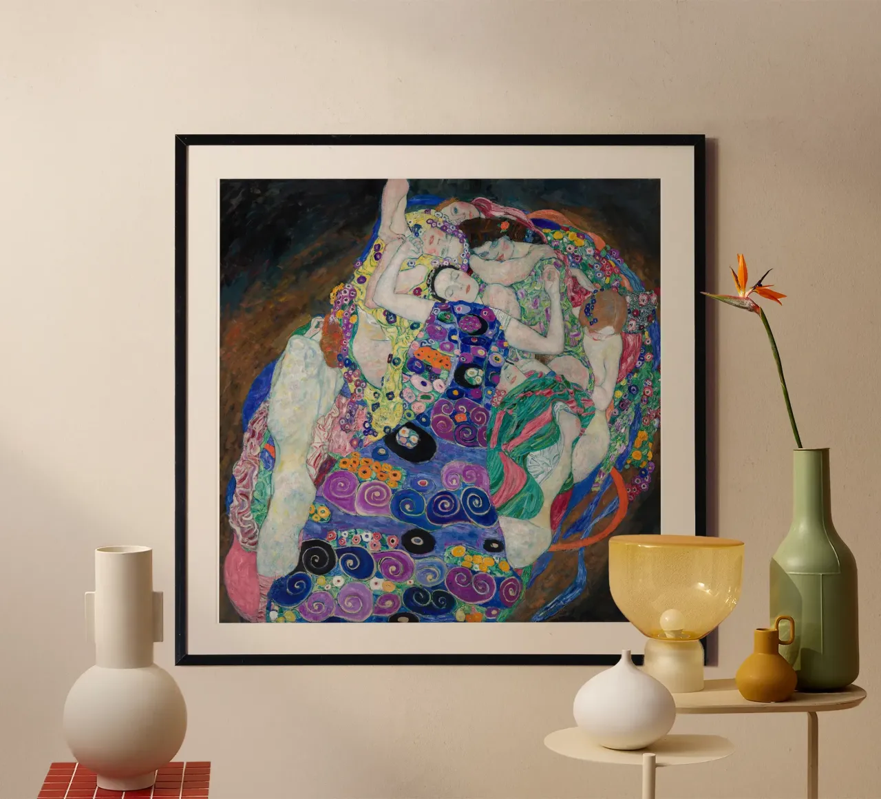 Gustav Klimt - La Vergine poster con telaio in plastica da Timeless Artworks