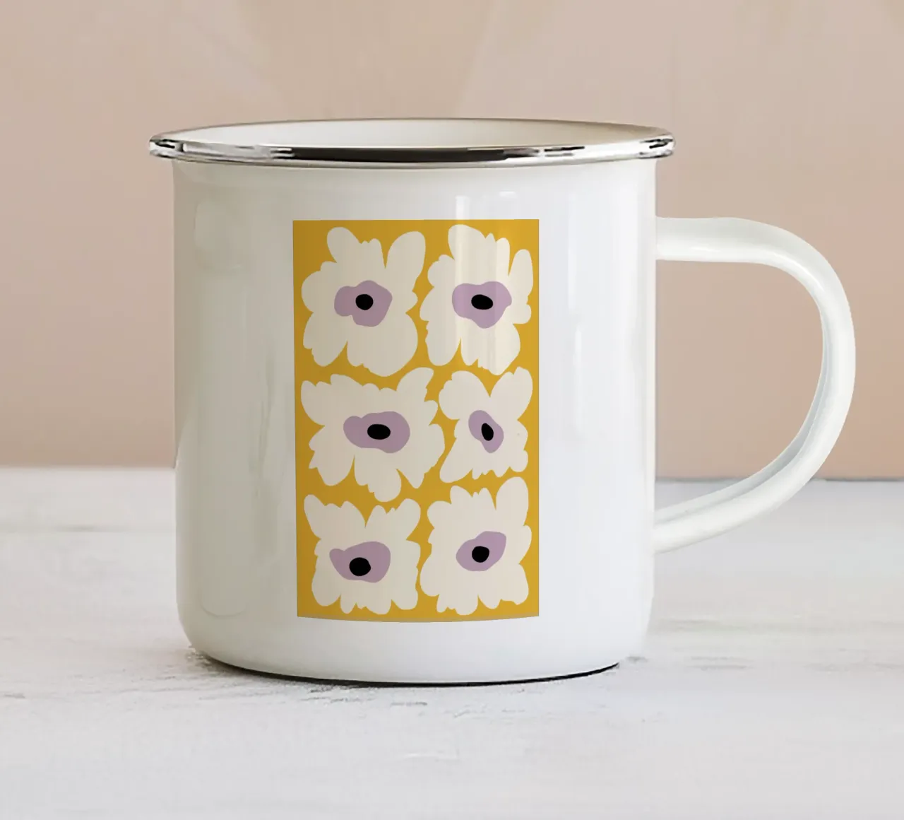Coquelicot frais en jaune mug en émail de Miho Art Studio