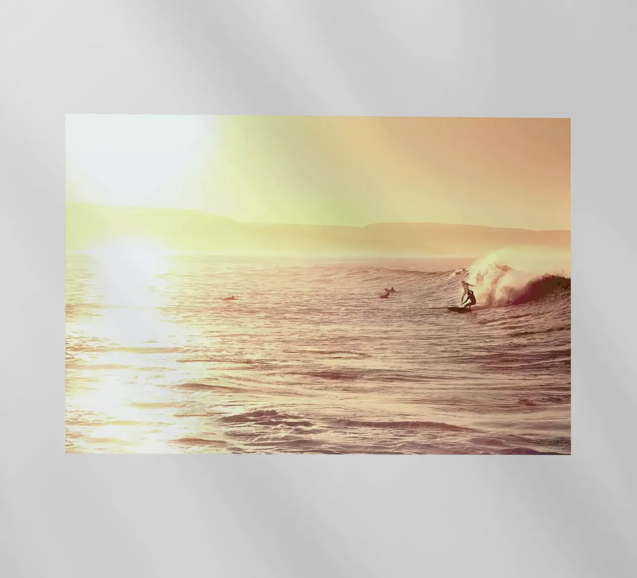 Cut The Wave x Anchor Point pellicola backlit da Philipp Reinhard