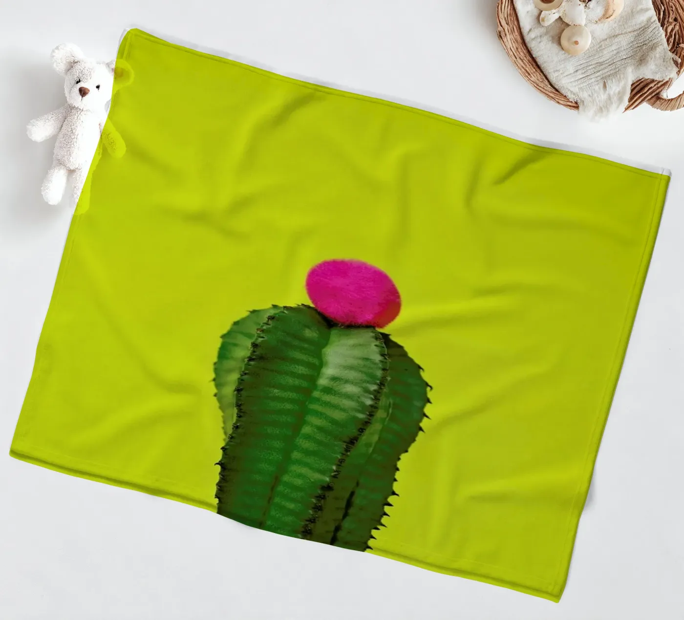 Nice Hat Fleecedecke von Juj Winn