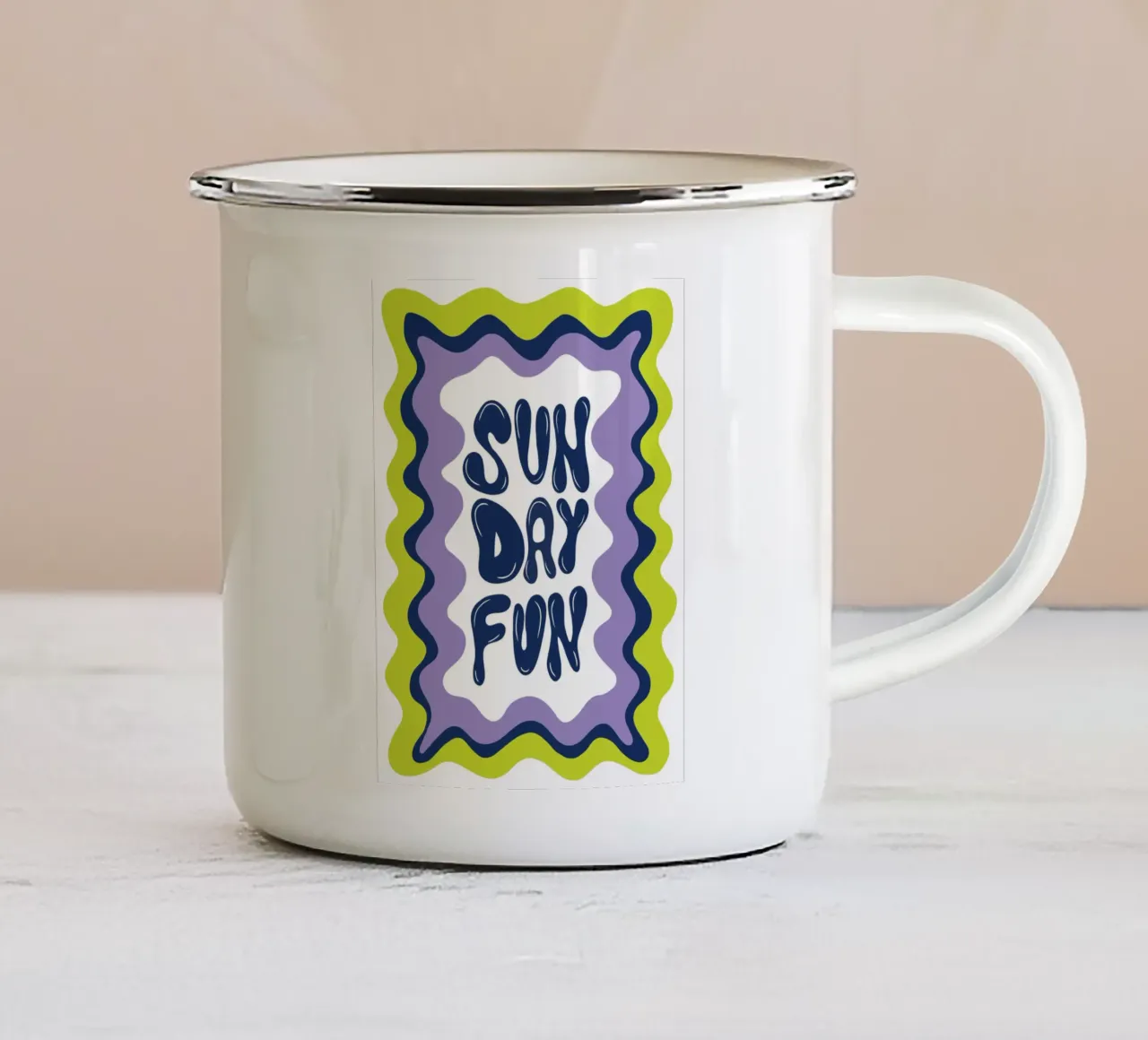 Domenica-divertimento tazza in smalto da Miho Art Studio