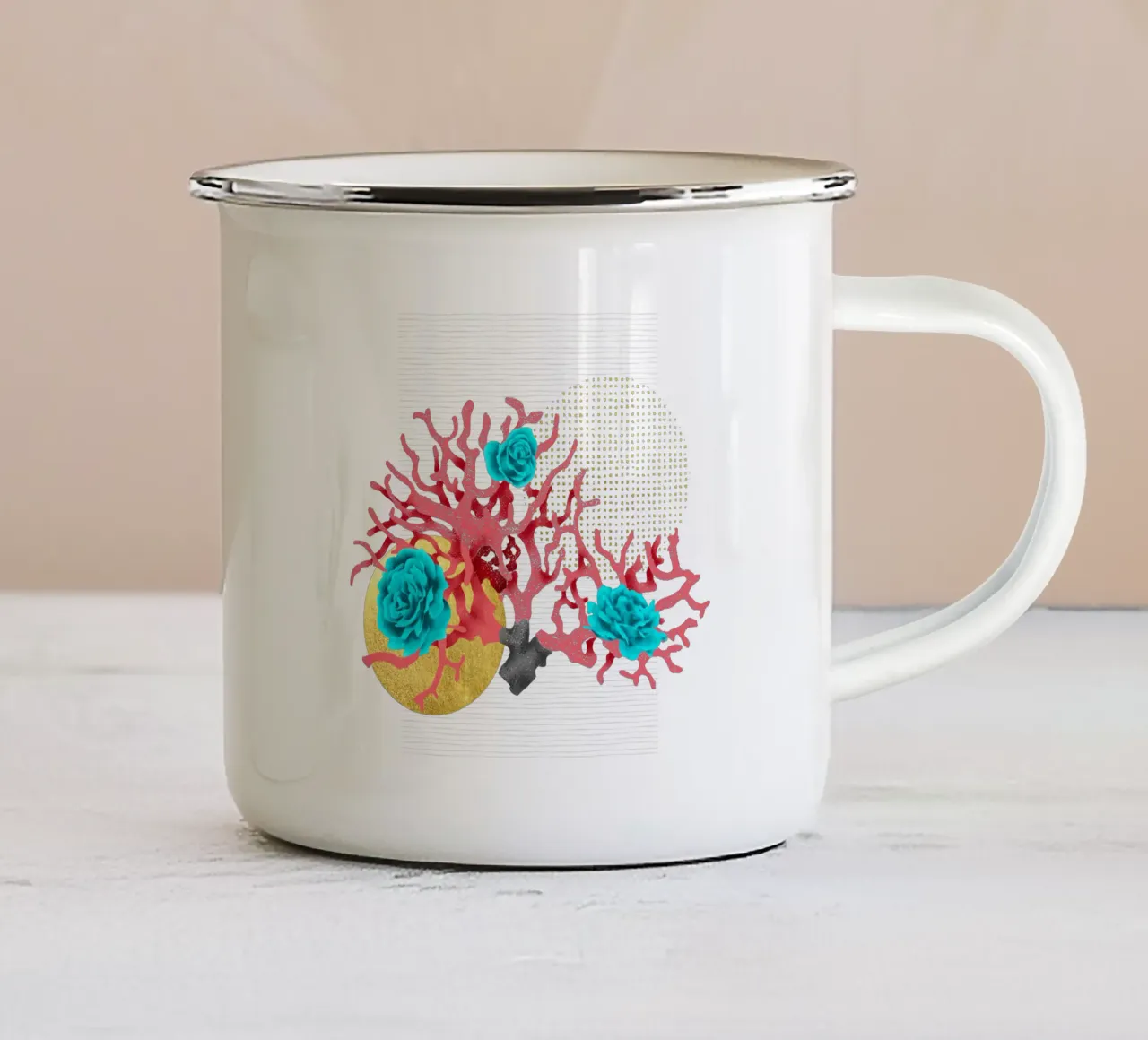Coral, roses and the moon tazza in smalto da Irina Tsaran