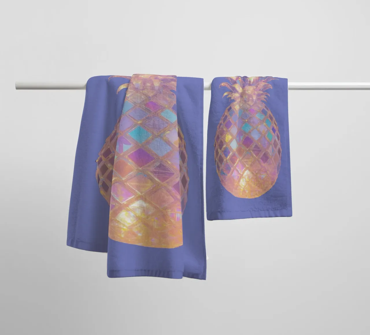 Disco Pineapple asciugamano da bagno da Melloi Art Print