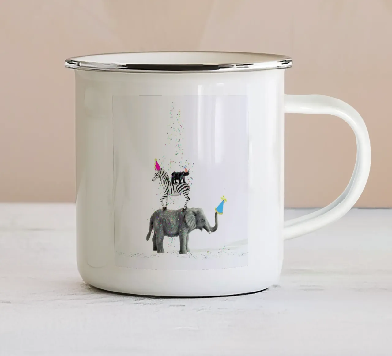 Party Animals tazza in smalto da Juj Winn