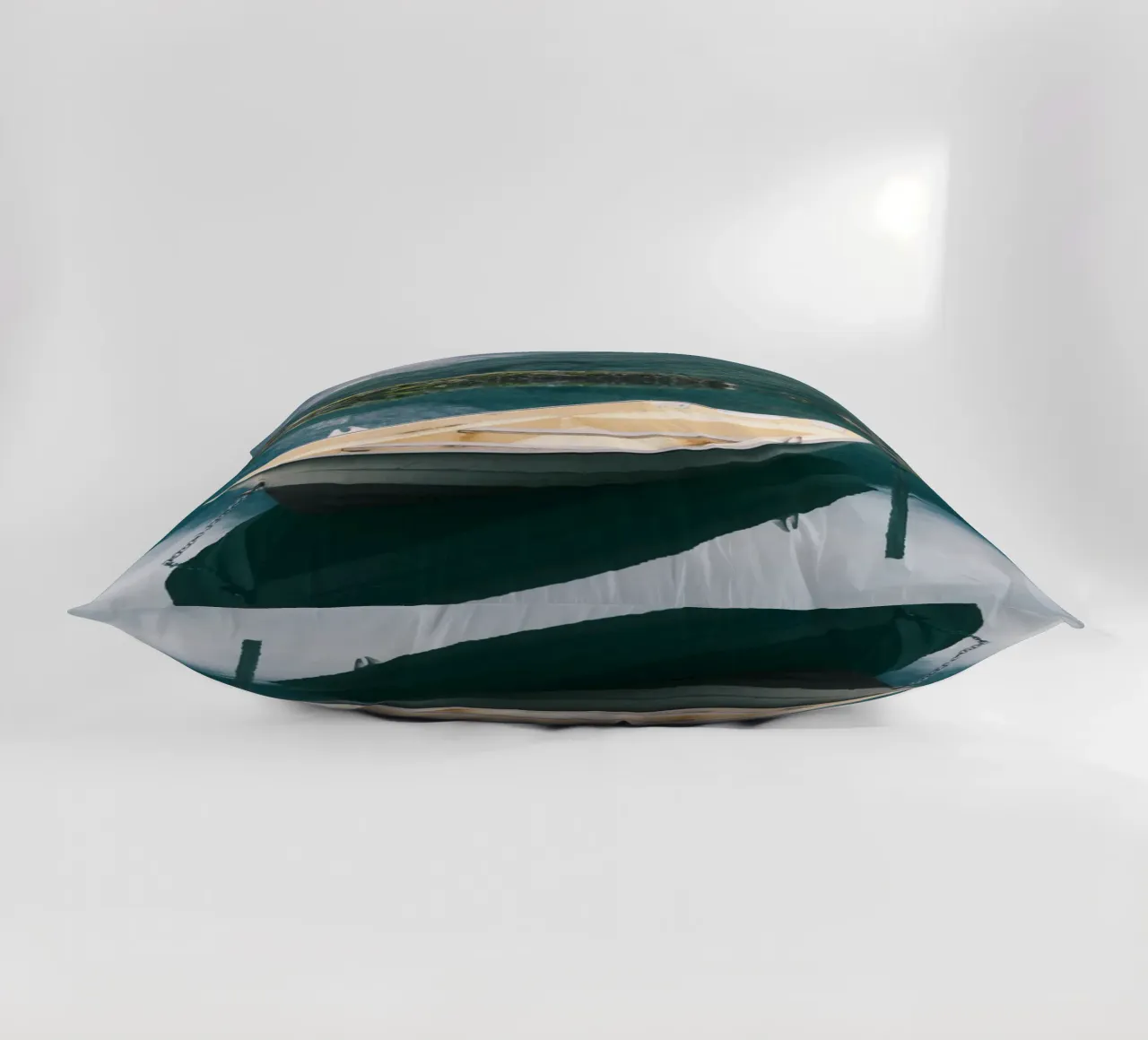 Serenity Afloat cuscino da FujiPrints