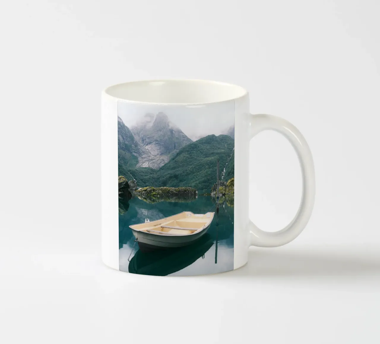 Serenity Afloat tazza in ceramica da FujiPrints