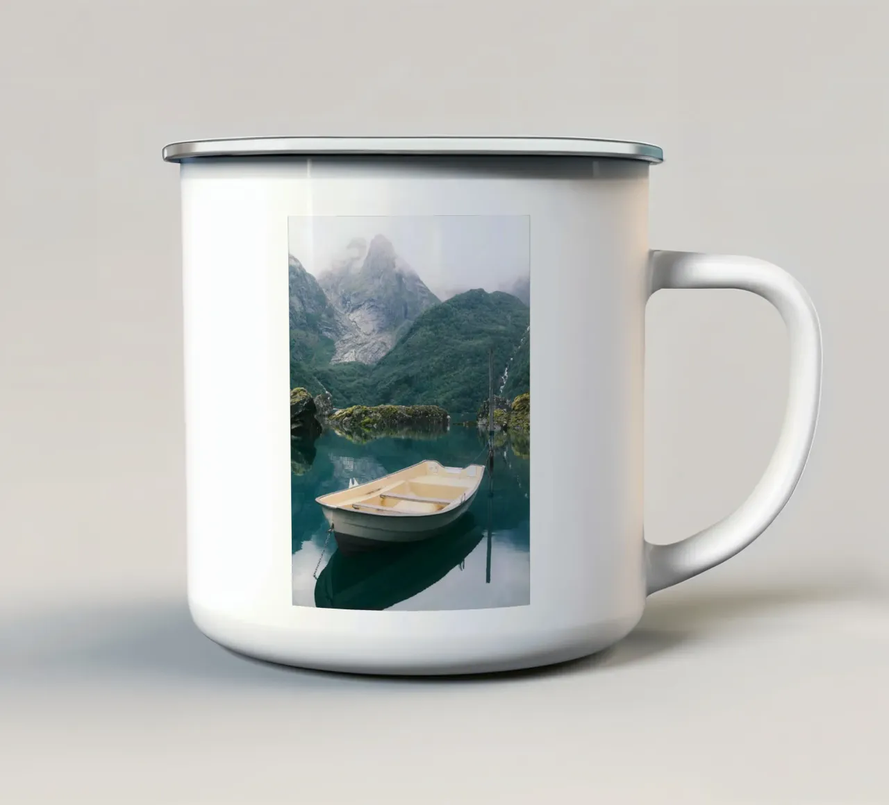 Serenity Afloat tazza in smalto da FujiPrints