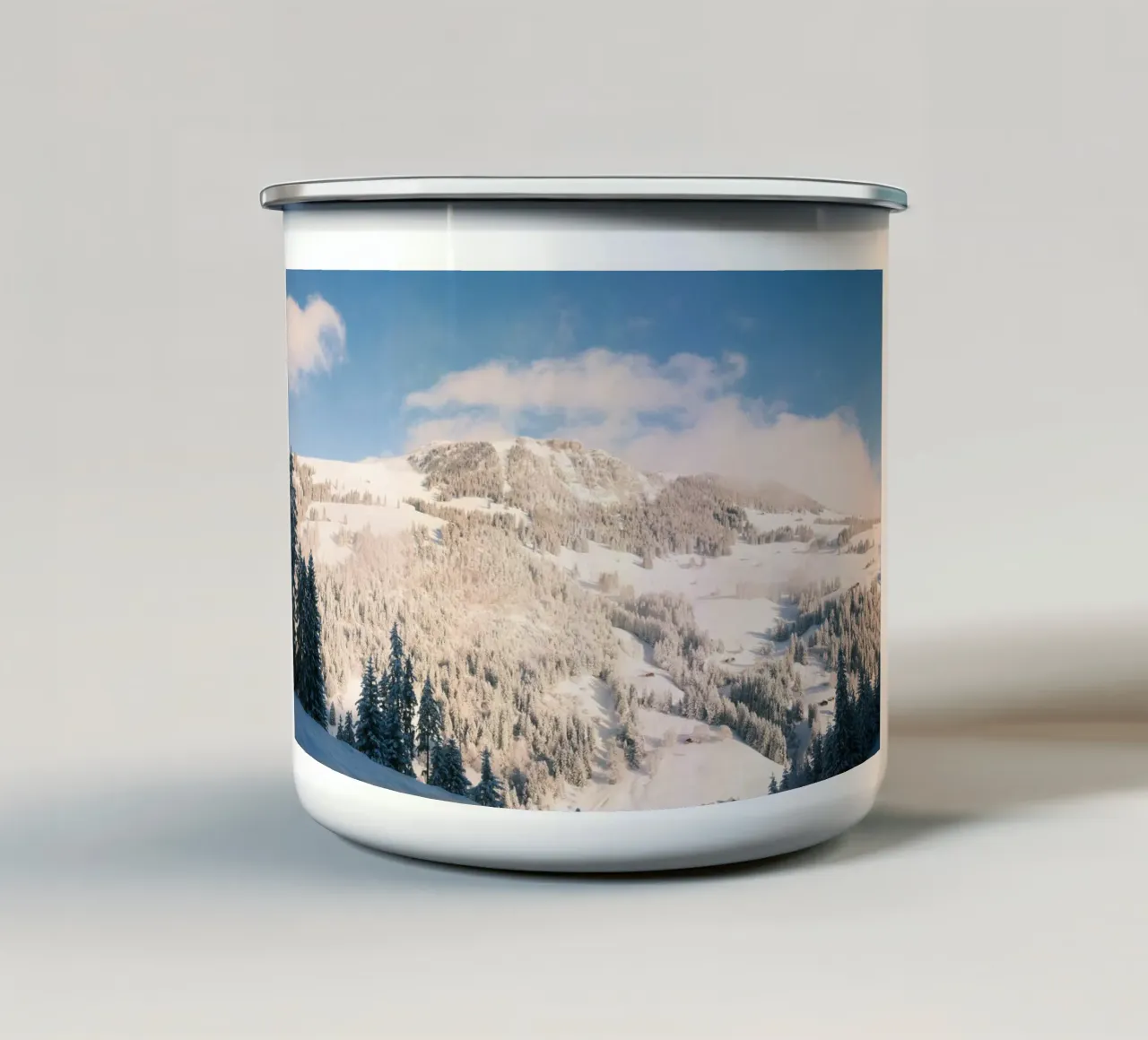 Winter Wonderland tazza in smalto da FujiSwiss