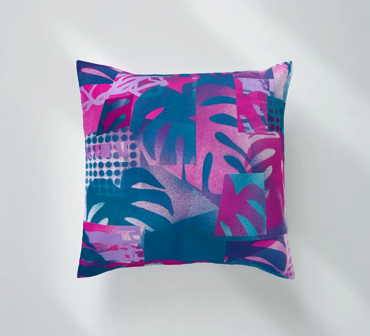 Miami Vibes Monstera cuscino da Kim Hubball Studio
