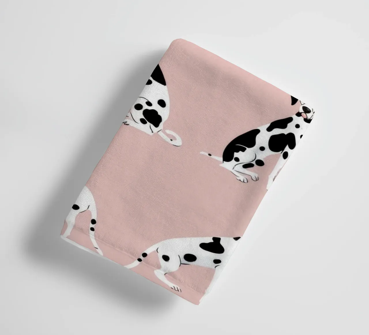 Simpatica stampa dalmata rosa per la cameretta o la stanza dei giochi dei bambini asciugamano da bagno da Little Lola